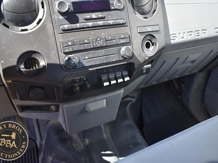 2016-ford-f550-sd-image-38