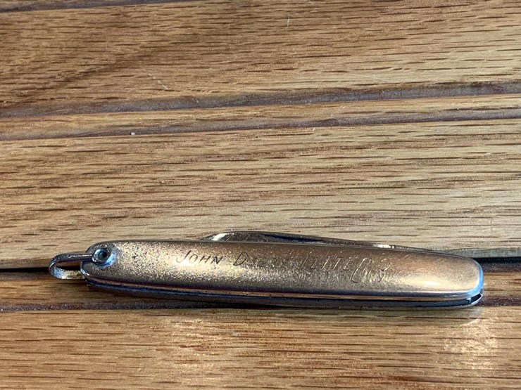 (3)-john-deere-flite-63-knife,-pin,-charm-image-2