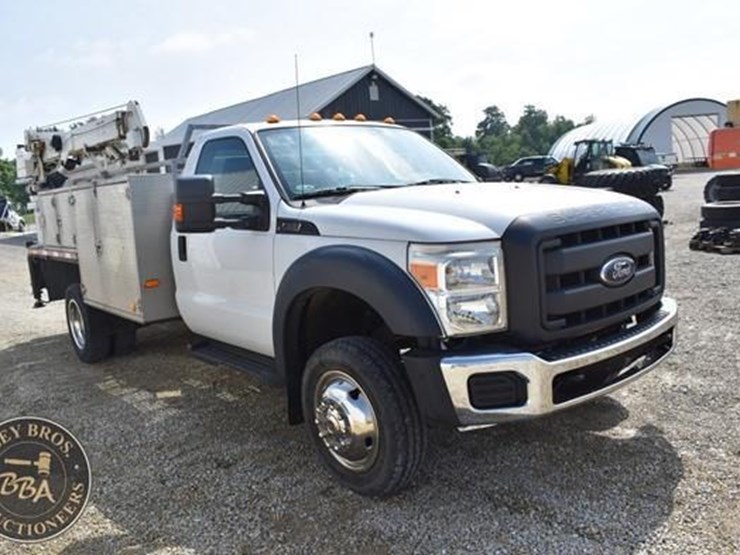 2013-ford-f550-image-73