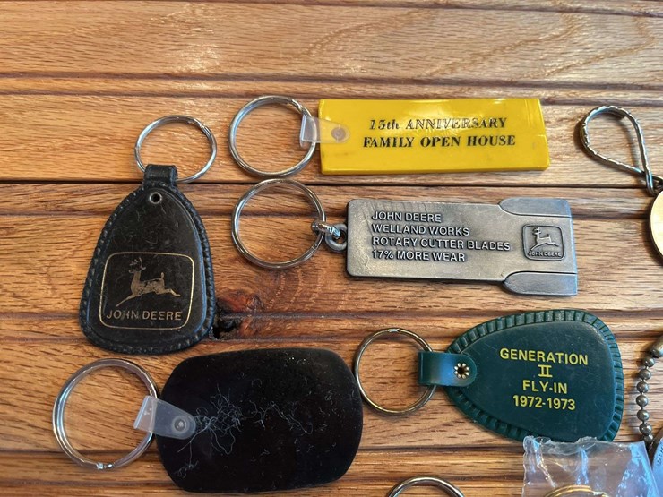 john-deere-keychains-image-6