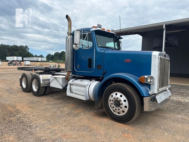 2001-peterbilt-378-image-2