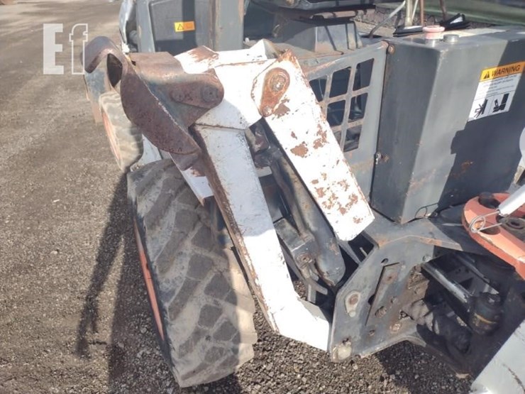 2003-bobcat-b100-image-22