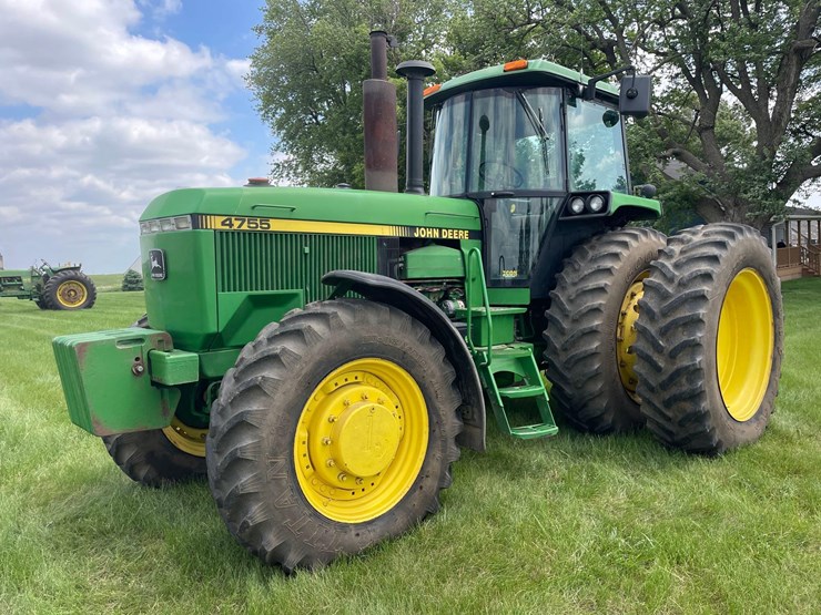 john-deere-4755-image-1