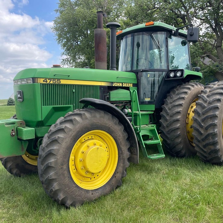 JOHN DEERE 4755