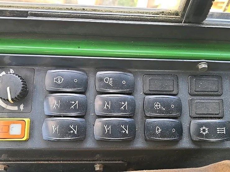 2014-deere-437d-image-98