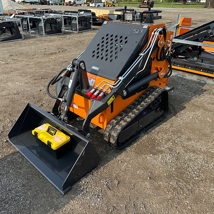 LANDHERO LDH-T460 MINI SKID STEER