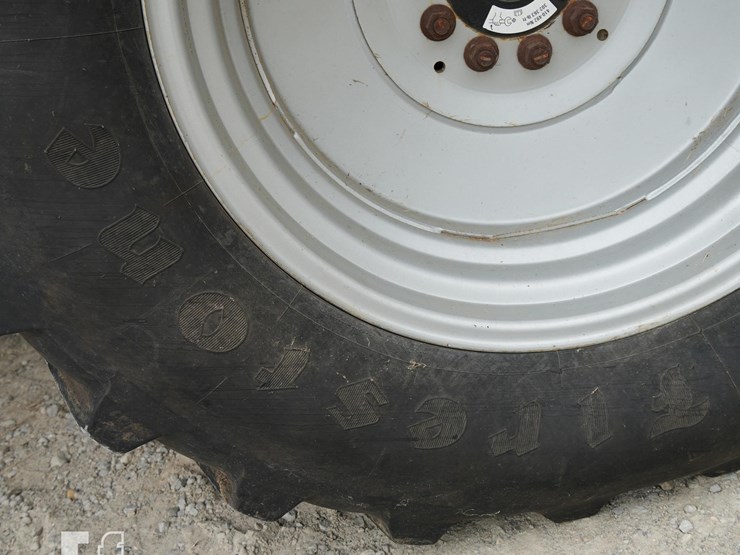 2012-case-ih-5088-image-35