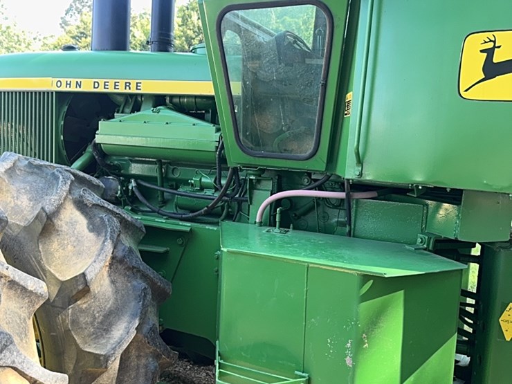 john-deere-7520-image-3