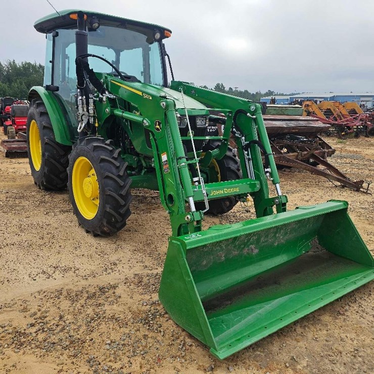 JOHN DEERE 5075E