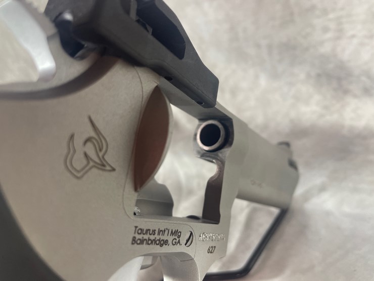 #4371-•-taurus-m627-tracker-357-mag-revolver,-sn:-aem939894-image-17