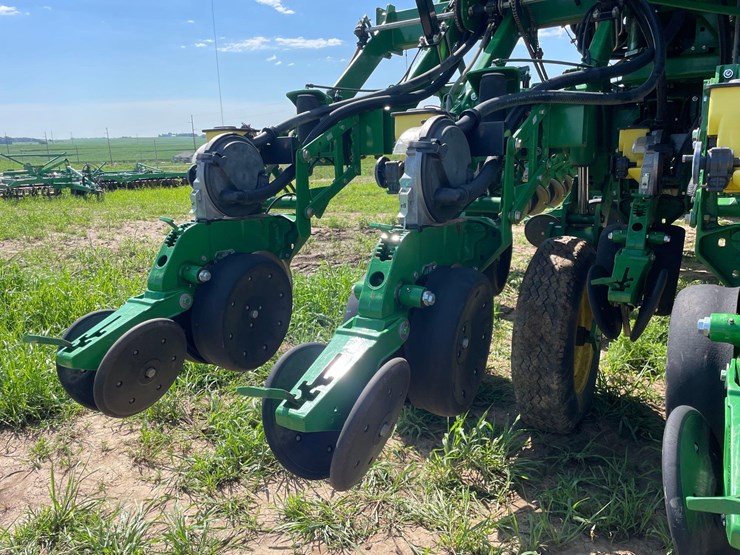 2012-john-deere-1790-image-59