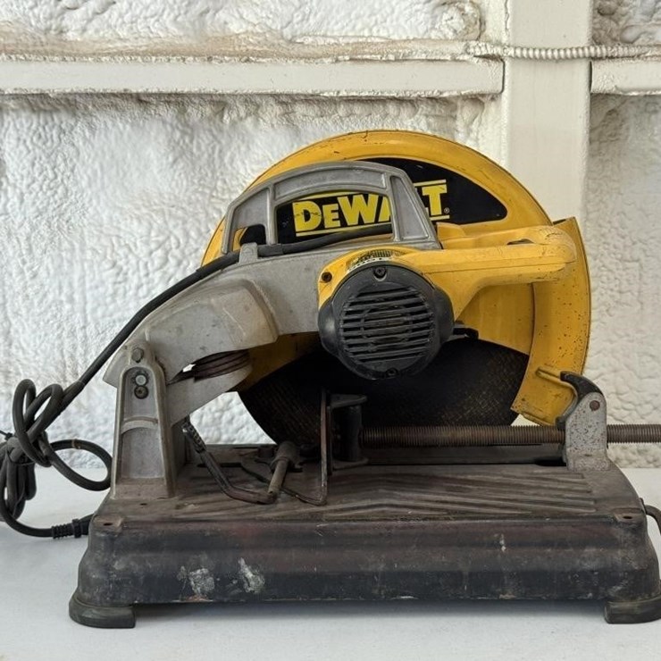 DeWalt 14 in Chop Saw
