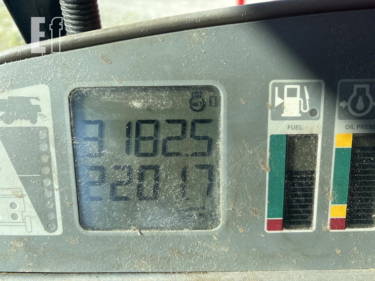 2002-massey-ferguson-8780-image-8