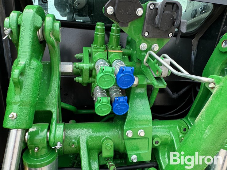 2022-john-deere-5090m-image-19
