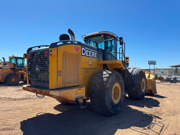 2013-deere-824k-image-5