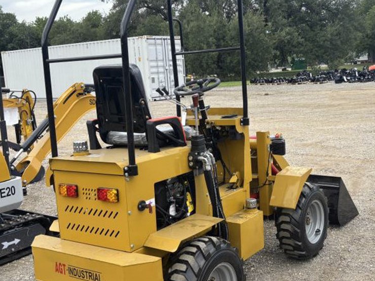 #105-•-wheel-loader-image-3