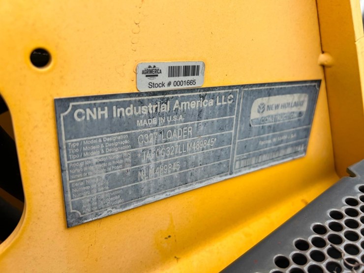 2021-new-holland-c327-image-31