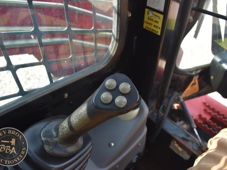 2017-takeuchi-ts50v-image-41