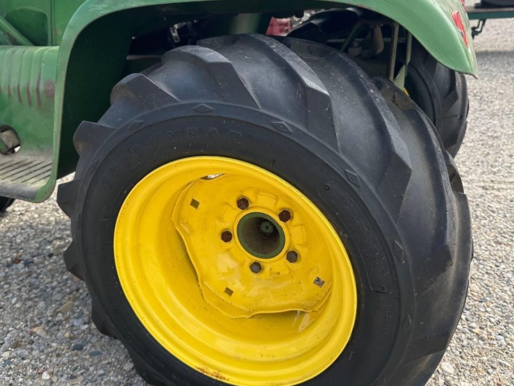 john-deere-110-image-4