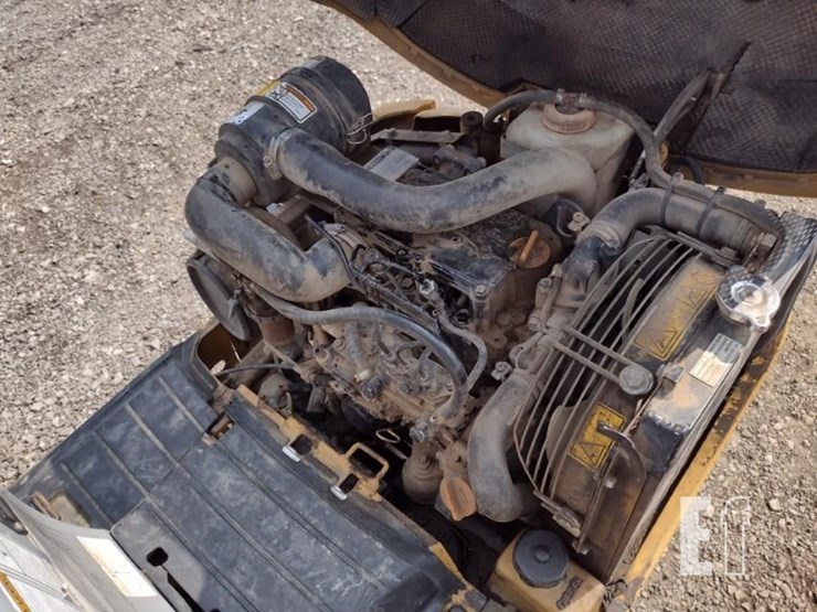 2012-caterpillar-300.9d-image-41