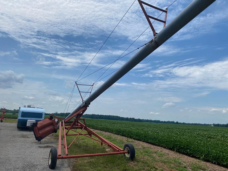 hutchison-10x71,-swingaway-auger-image-9