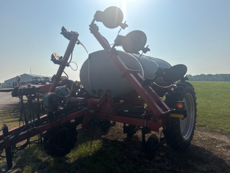 case-ih-2800-image-7