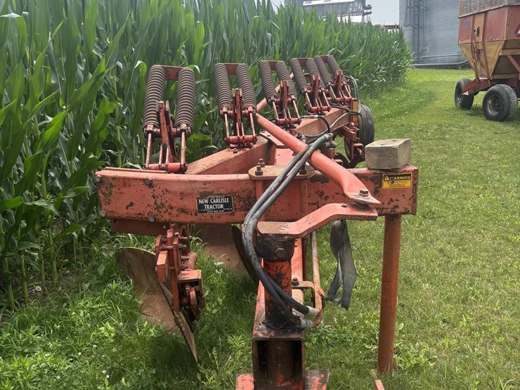 j-i-case-5-bottom-plow-wilson825-b17-image-3