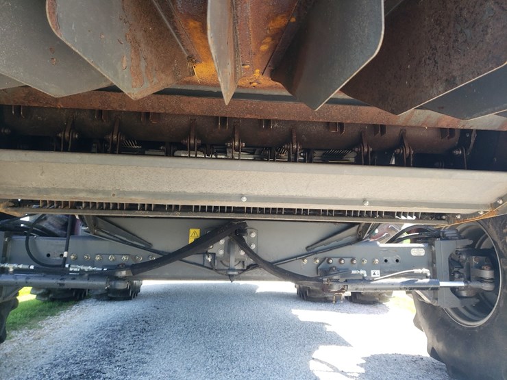 2015-massey-ferguson-9545-image-13