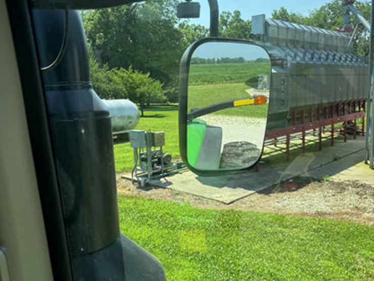 2014-john-deere-8270r-image-67