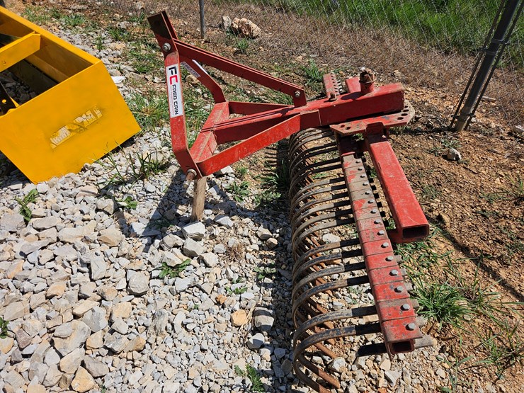 #20732-•-72"-rock-rake-image-2