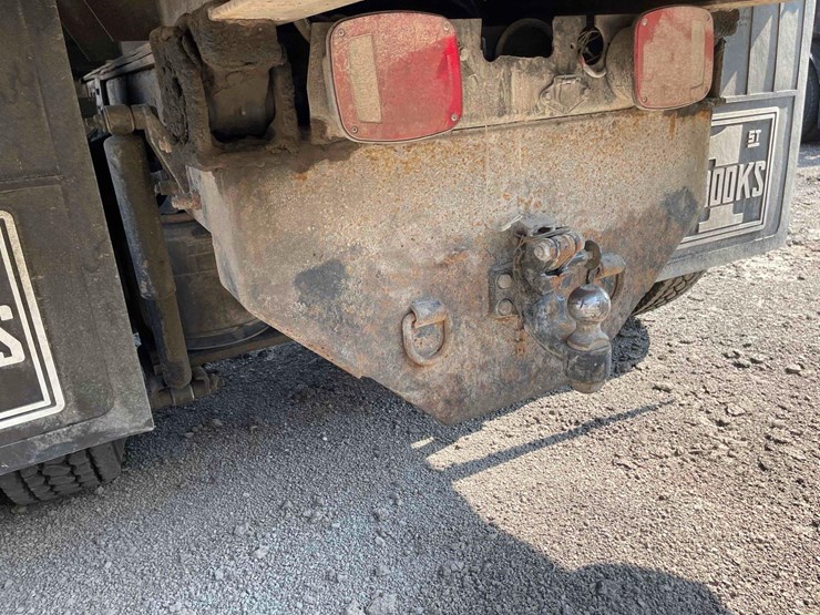 2004-kenworth-t300-single-axle-dump-truck-image-18