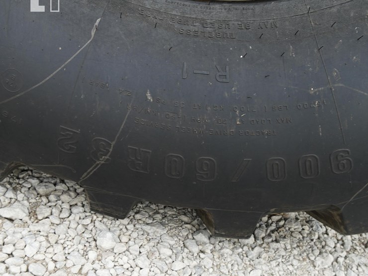 2012-case-ih-5088-image-23