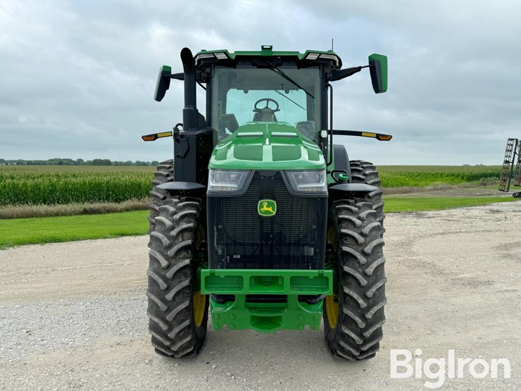 2023-john-deere-8r-250-image-2