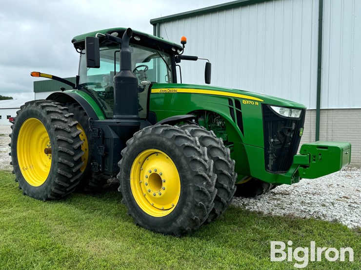 2019-john-deere-8370r-image-3