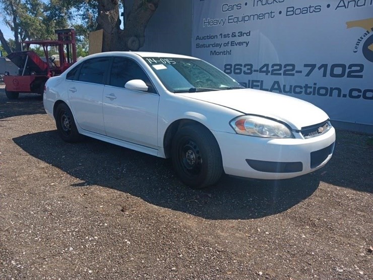 2014-chevrolet-impala-limited-police-runs/moves-image-2