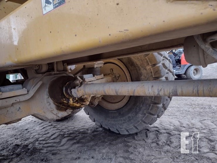 deere-300d-image-43