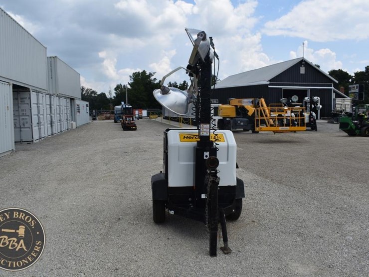 2019-allmand-bros-night-lite-v-series-image-10