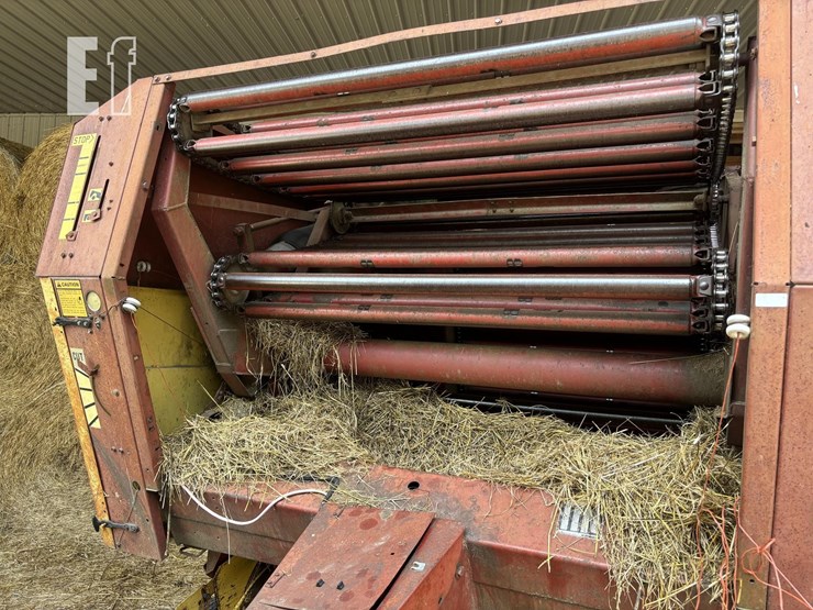 new-holland-855-image-8