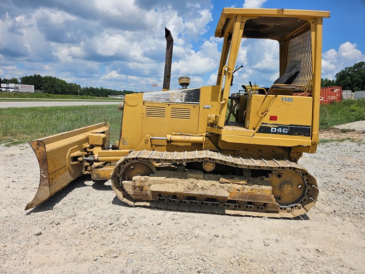 caterpillar-d4c-image-4