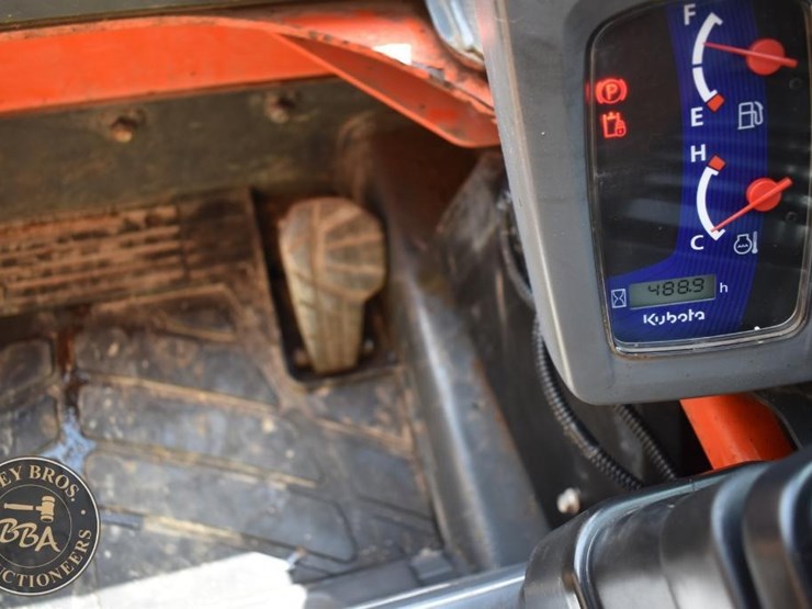 2020-kubota-ssv65-image-43