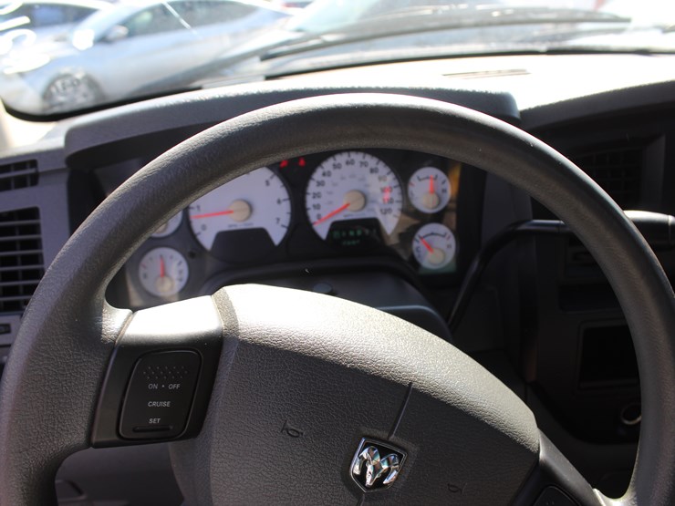2007-dodge-ram-1500-image-11