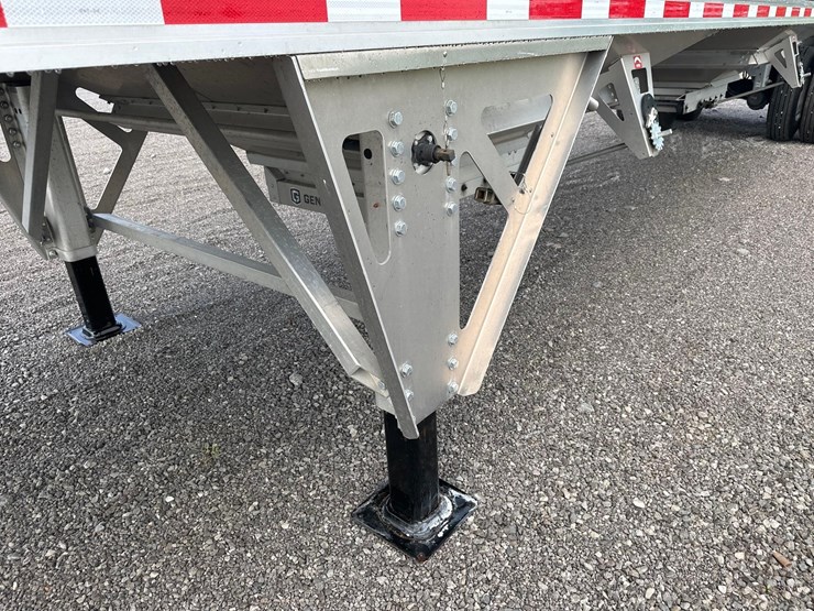 2022-40'-eby-grain-trailer-image-23