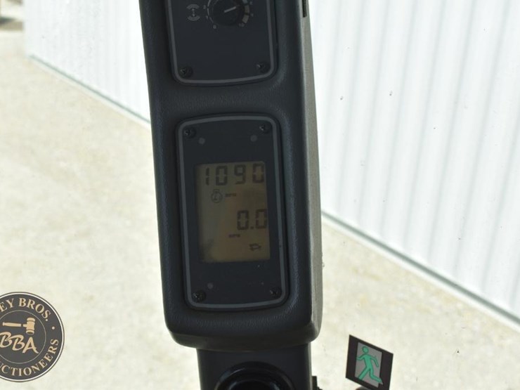 2007-massey-ferguson-9690-image-49