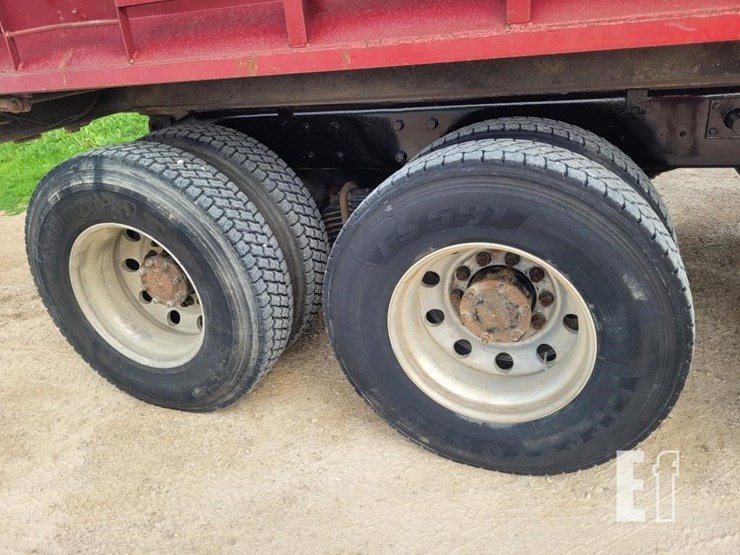 1999-mack-cl713-image-12