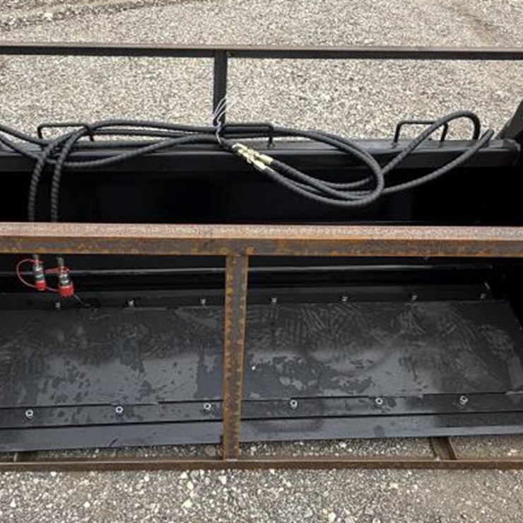 #84 • Skid Steer 4 in 1 Bucket
