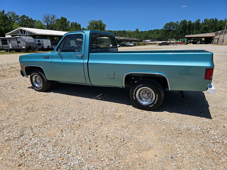 1977-chevrolet-custom-deluxe-image-12