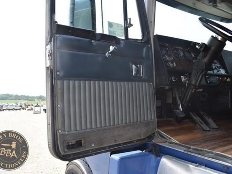 1994-kenworth-t600-image-41