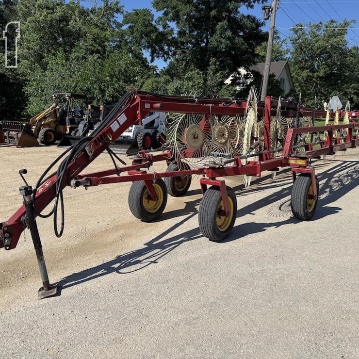 NEW HOLLAND HT154