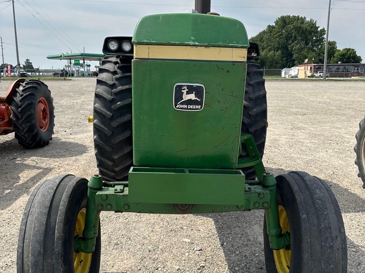john-deere-4040-image-2