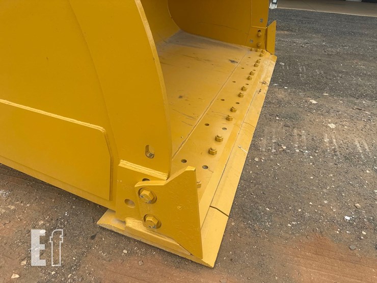 2020-deere-844l-image-12